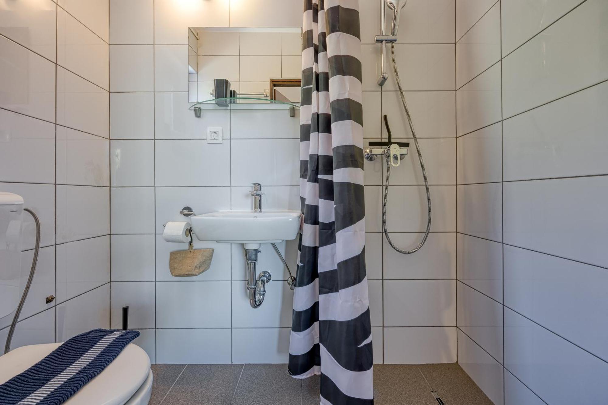 Guest House Jolanda ميدولين الغرفة الصورة