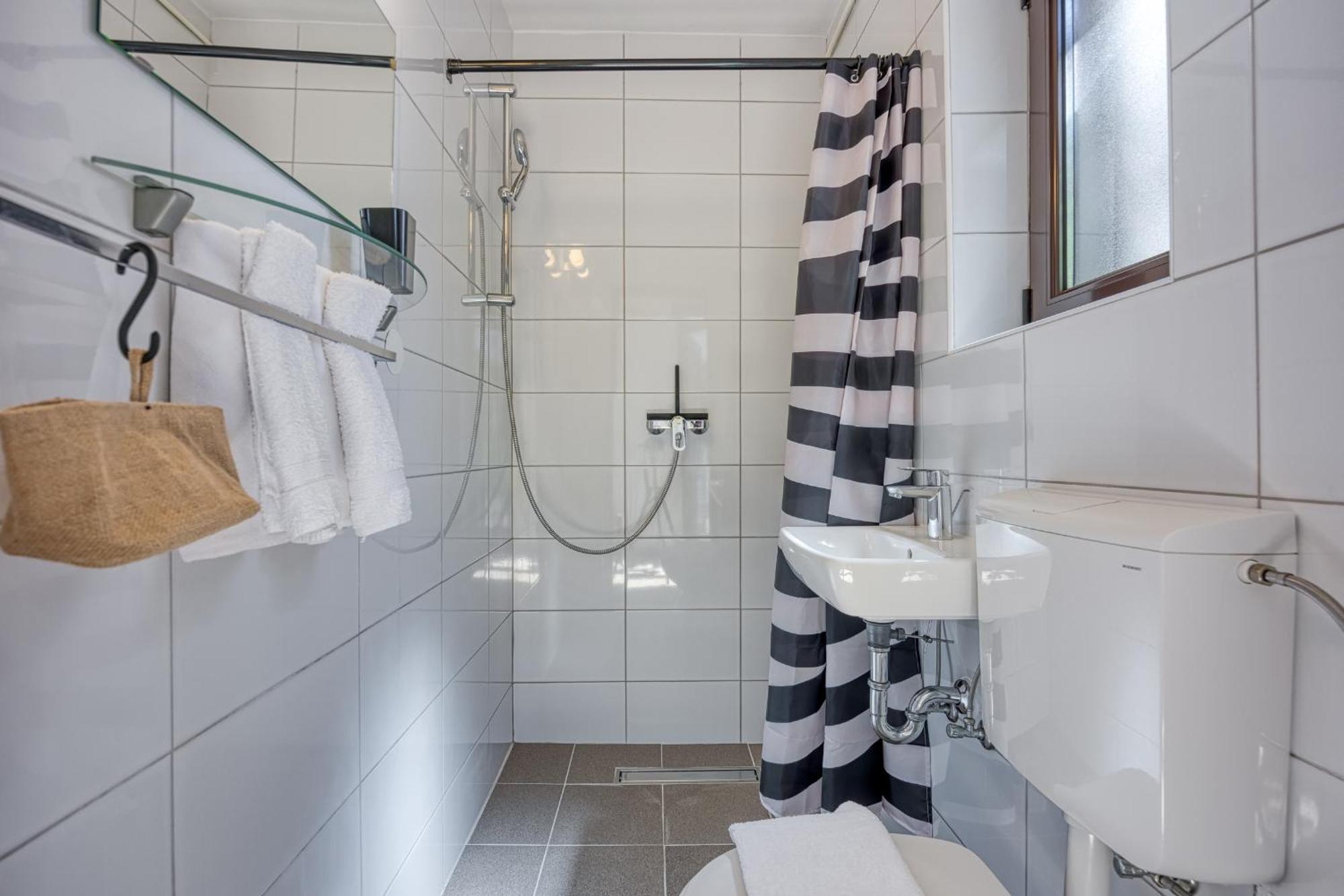 Guest House Jolanda ميدولين المظهر الخارجي الصورة