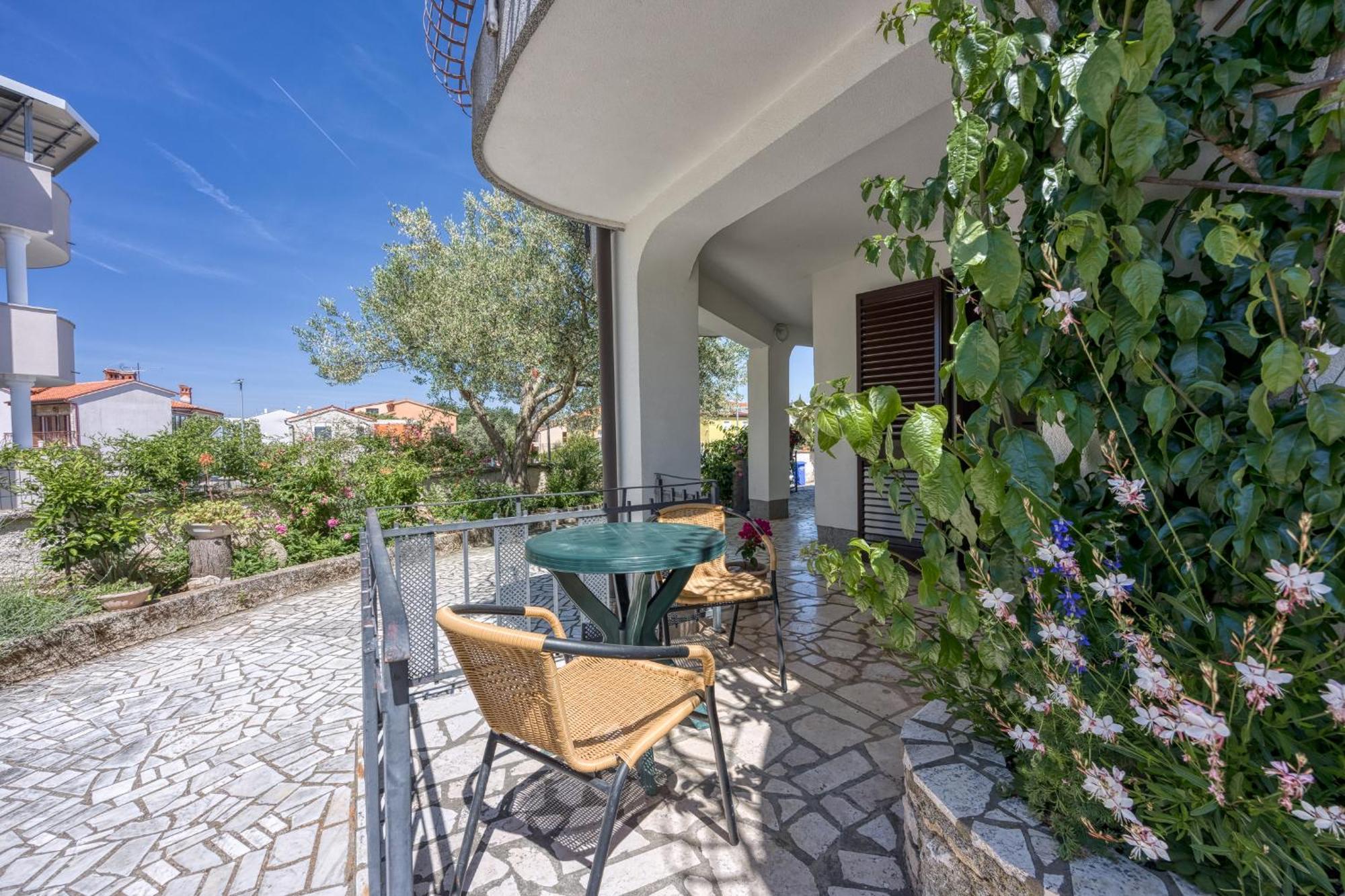 Guest House Jolanda ميدولين المظهر الخارجي الصورة